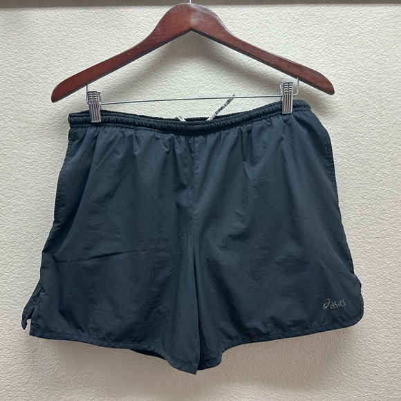 ASICS 2 in 1 Running/Workout Shorts - Picture 1 of 3